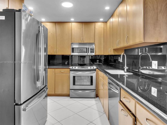 1500 S Ocean Drive 3E, Hollywood, FL 33019