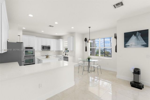 4892 SW 173rd Ave, Miramar, FL 33029