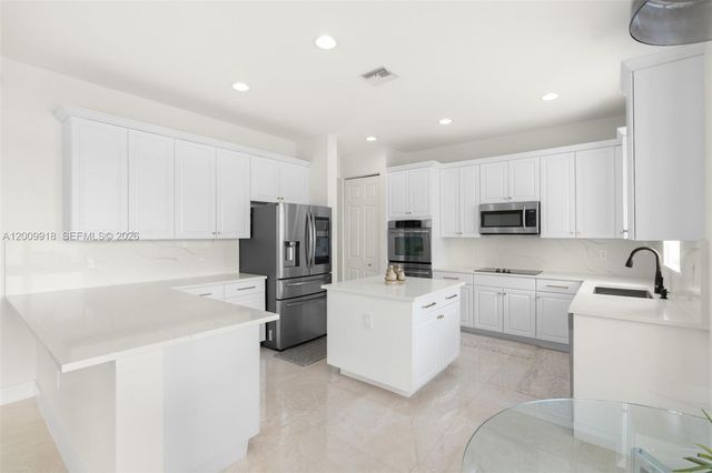 4892 SW 173rd Ave, Miramar, FL 33029