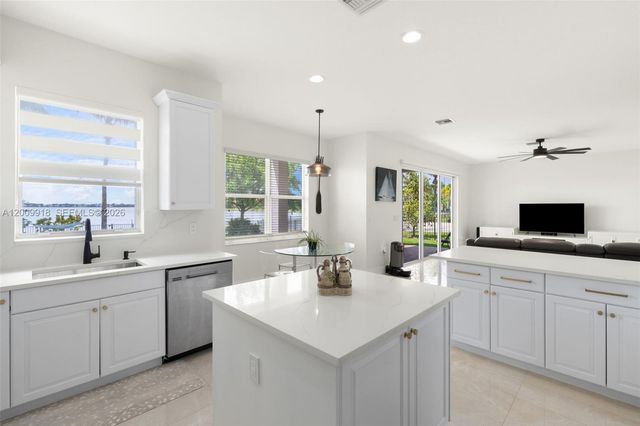 4892 SW 173rd Ave, Miramar, FL 33029