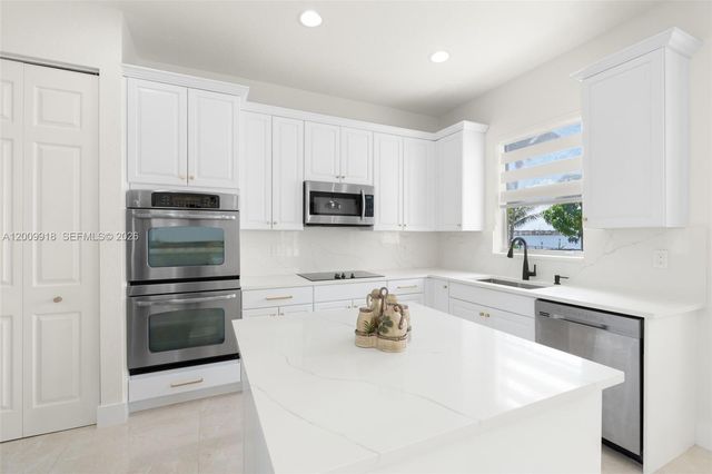 4892 SW 173rd Ave, Miramar, FL 33029