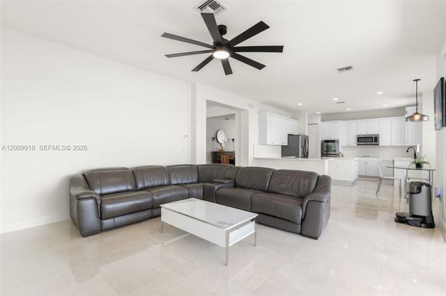 4892 SW 173rd Ave, Miramar, FL 33029
