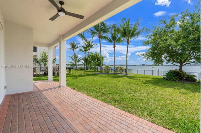 4892 SW 173rd Ave, Miramar, FL 33029