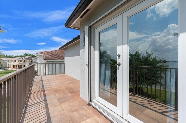 4892 SW 173rd Ave, Miramar, FL 33029