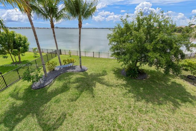 4892 SW 173rd Ave, Miramar, FL 33029