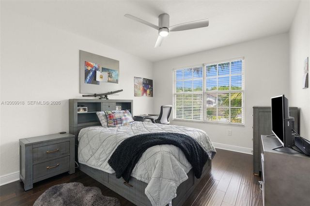 4892 SW 173rd Ave, Miramar, FL 33029