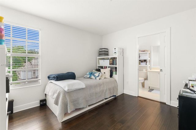 4892 SW 173rd Ave, Miramar, FL 33029