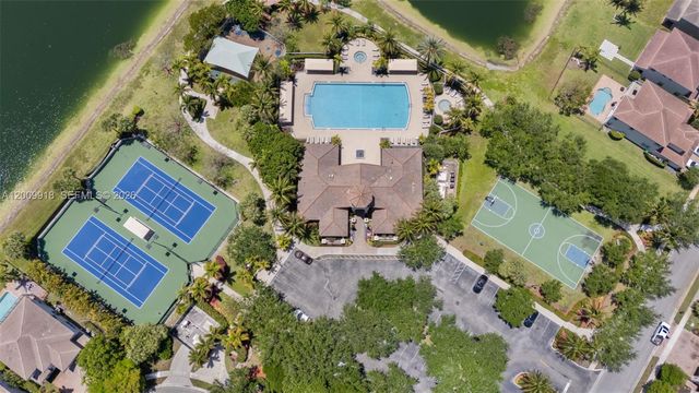 4892 SW 173rd Ave, Miramar, FL 33029