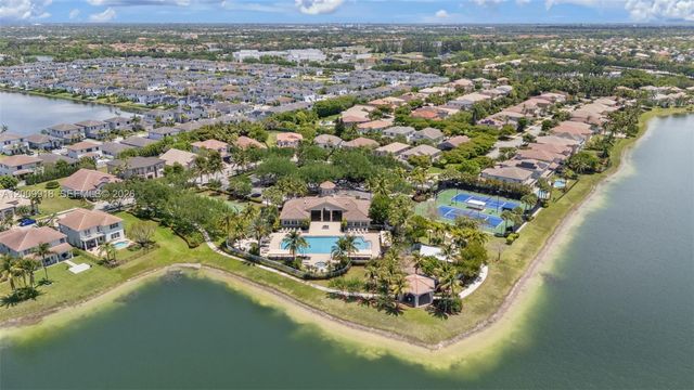 4892 SW 173rd Ave, Miramar, FL 33029