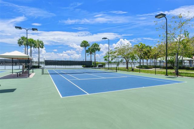 4892 SW 173rd Ave, Miramar, FL 33029