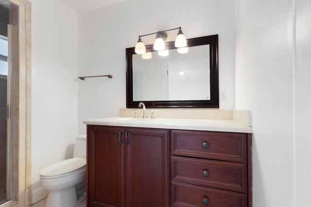 2940 NE 18th Street, Pompano Beach, FL 33062