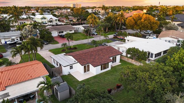 2940 NE 18th Street, Pompano Beach, FL 33062