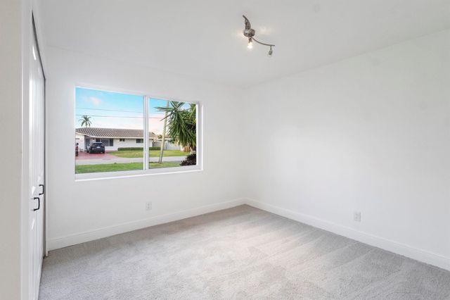 2940 NE 18th Street, Pompano Beach, FL 33062