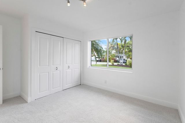 2940 NE 18th Street, Pompano Beach, FL 33062