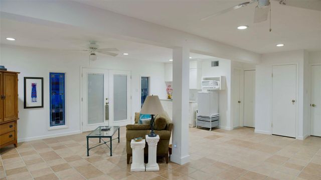 254 Buckhaven DR, Canyon Lake, TX 78133