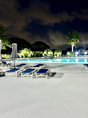 7884 Lexington Club Boulevard B, Delray Beach, FL 33446