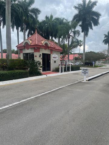 7884 Lexington Club Boulevard B, Delray Beach, FL 33446