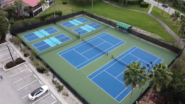 7884 Lexington Club Boulevard B, Delray Beach, FL 33446