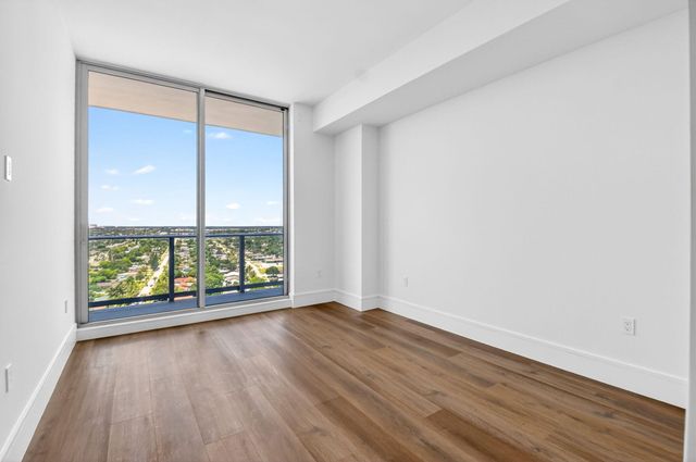 220 Lake Shore Drive 1808, West Palm Beach, FL 33403