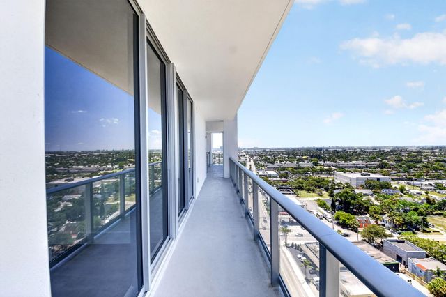 220 Lake Shore Drive 1808, West Palm Beach, FL 33403