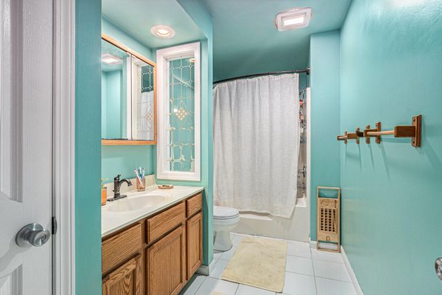 398 W Millport Drive, Valparaiso, IN 46385