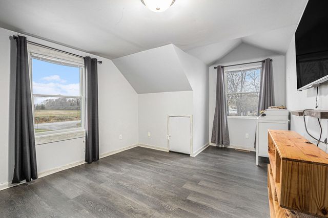 398 W Millport Drive, Valparaiso, IN 46385