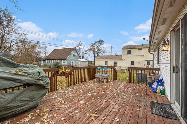 398 W Millport Drive, Valparaiso, IN 46385