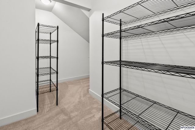 819 S 31 Street, Omaha, NE 68105