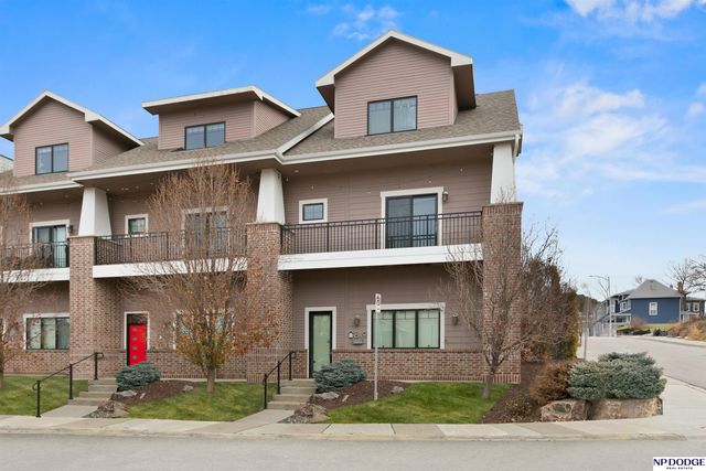 819 S 31 Street, Omaha, NE 68105