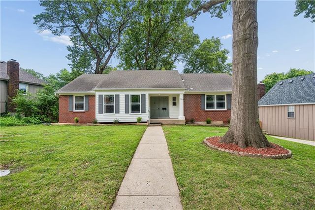 1313 E 98th Terrace, Kansas City, MO 64131