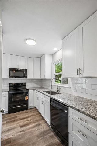 1313 E 98th Terrace, Kansas City, MO 64131