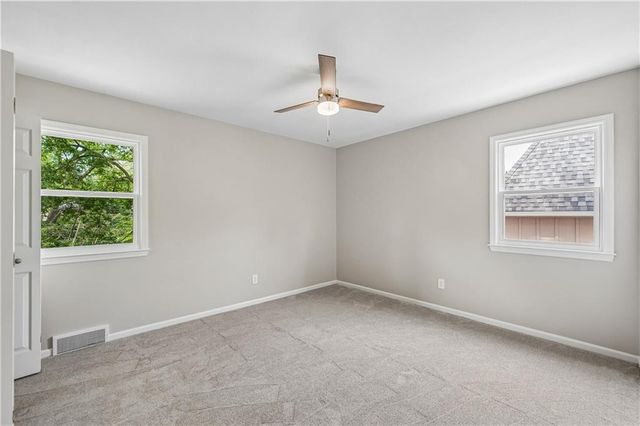 1313 E 98th Terrace, Kansas City, MO 64131