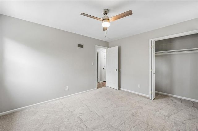 1313 E 98th Terrace, Kansas City, MO 64131