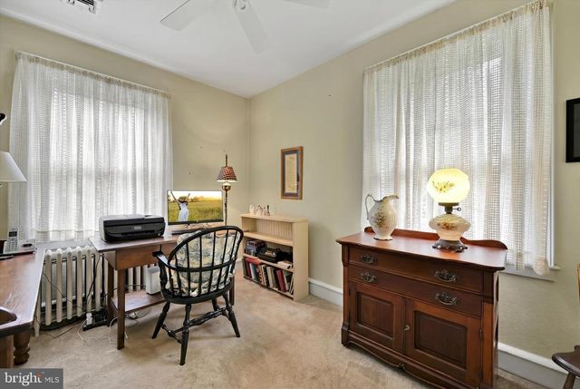 11 UNION AVE, New Holland, PA 17557