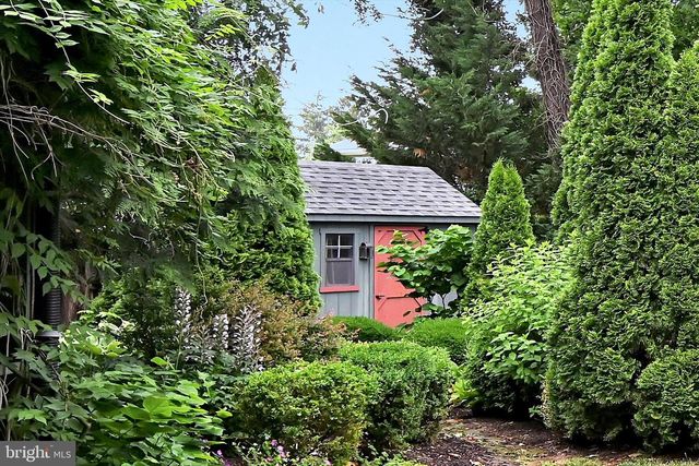 11 UNION AVE, New Holland, PA 17557