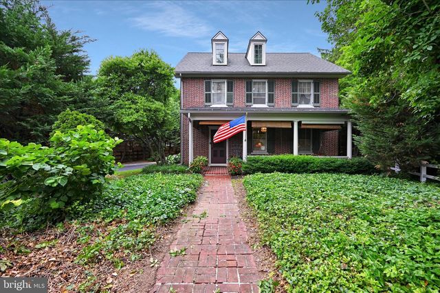 11 UNION AVE, New Holland, PA 17557