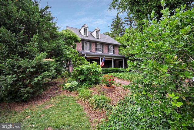 11 UNION AVE, New Holland, PA 17557