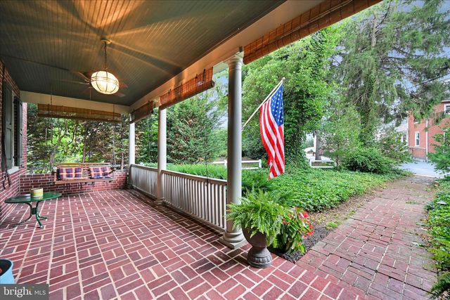 11 UNION AVE, New Holland, PA 17557