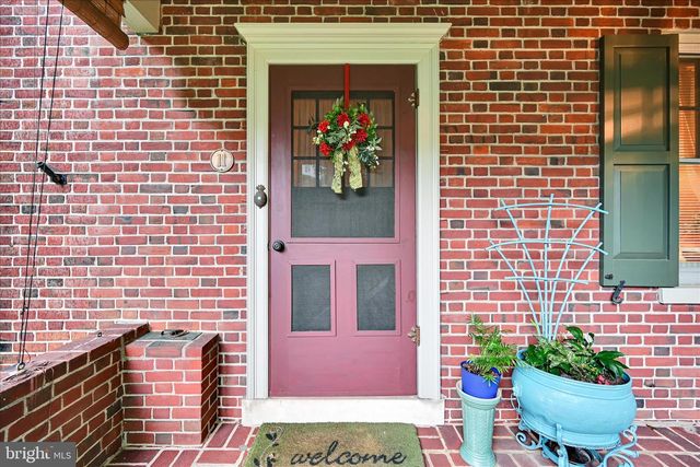 11 UNION AVE, New Holland, PA 17557