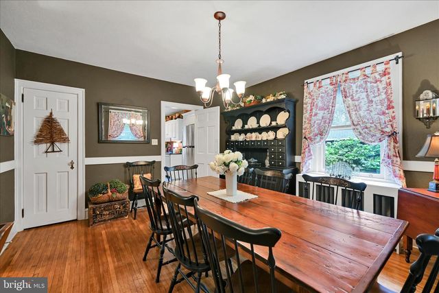 11 UNION AVE, New Holland, PA 17557