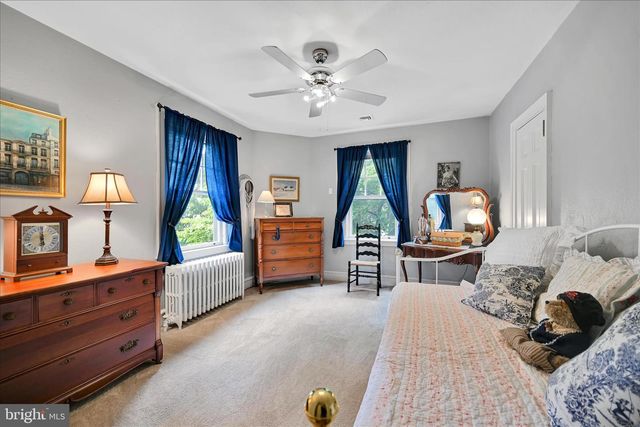 11 UNION AVE, New Holland, PA 17557