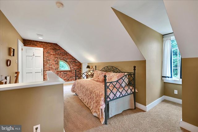11 UNION AVE, New Holland, PA 17557