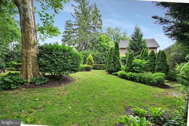 11 UNION AVE, New Holland, PA 17557
