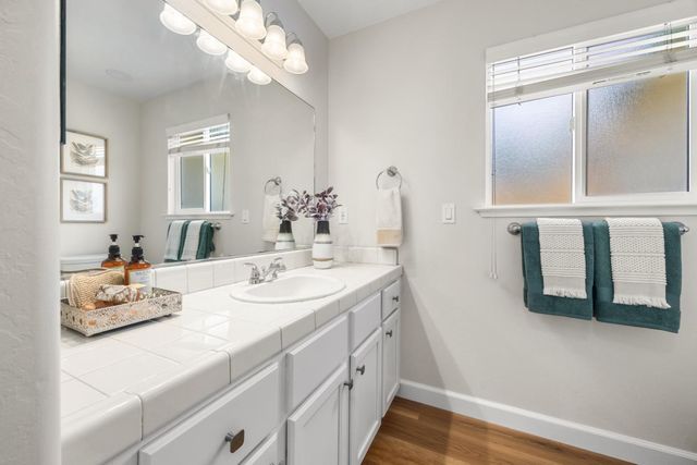 1415 Chanticleer Avenue, Santa Cruz, CA 95062