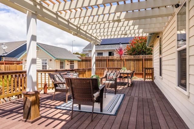 1415 Chanticleer Avenue, Santa Cruz, CA 95062