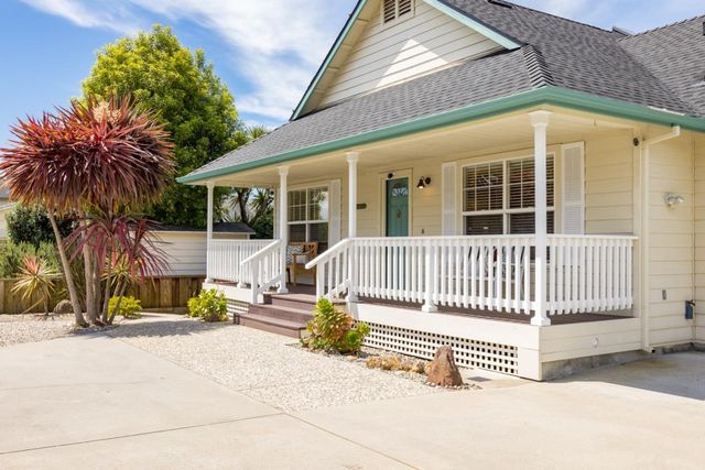 1415 Chanticleer Avenue, Santa Cruz, CA 95062