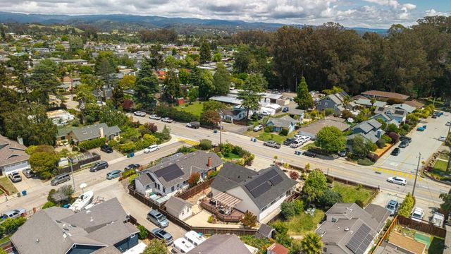 1415 Chanticleer Avenue, Santa Cruz, CA 95062