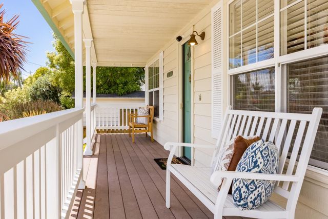 1415 Chanticleer Avenue, Santa Cruz, CA 95062