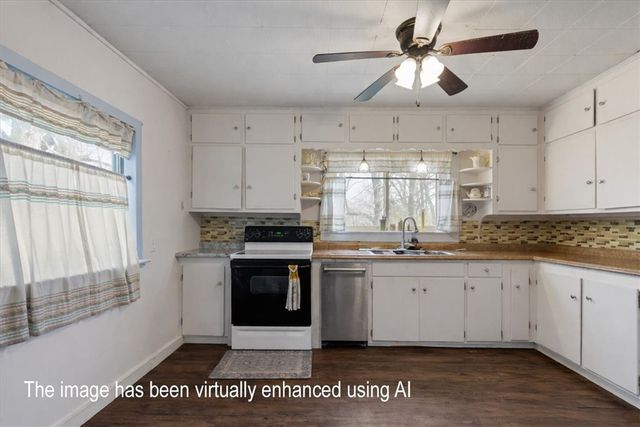 150 S Center Street, Elkins, AR 72727