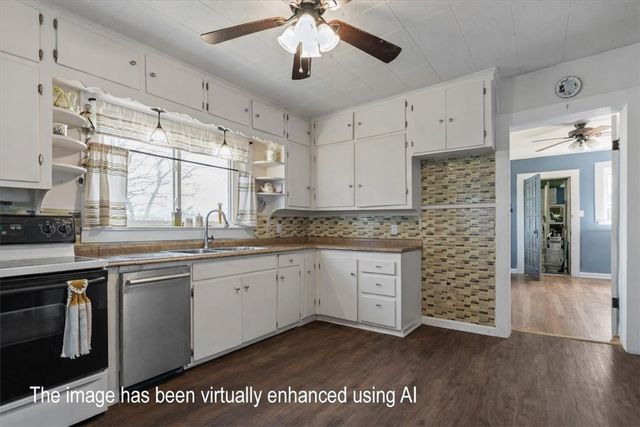 150 S Center Street, Elkins, AR 72727